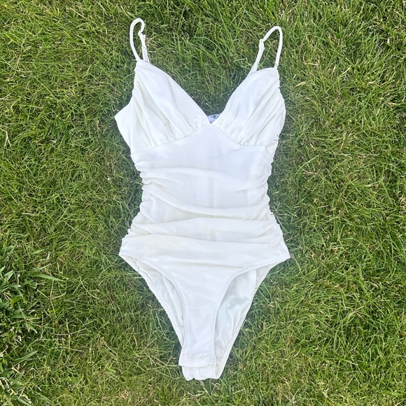 Princess Polly Ruched Snap One Piece Tank Whimsy Thong Zip Minimalist Bodysuit - Picture 1 of 8